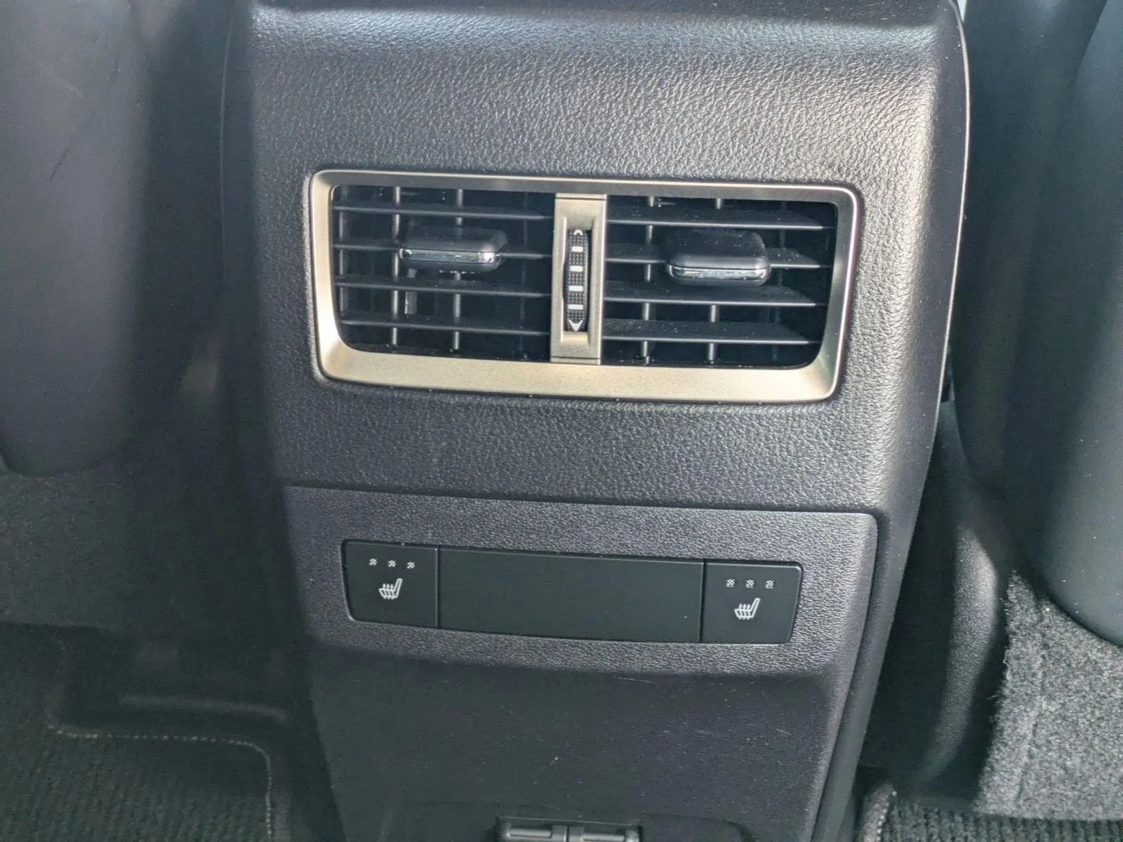 Used 2022 Atomic Silver Lexus RX 450h image 18