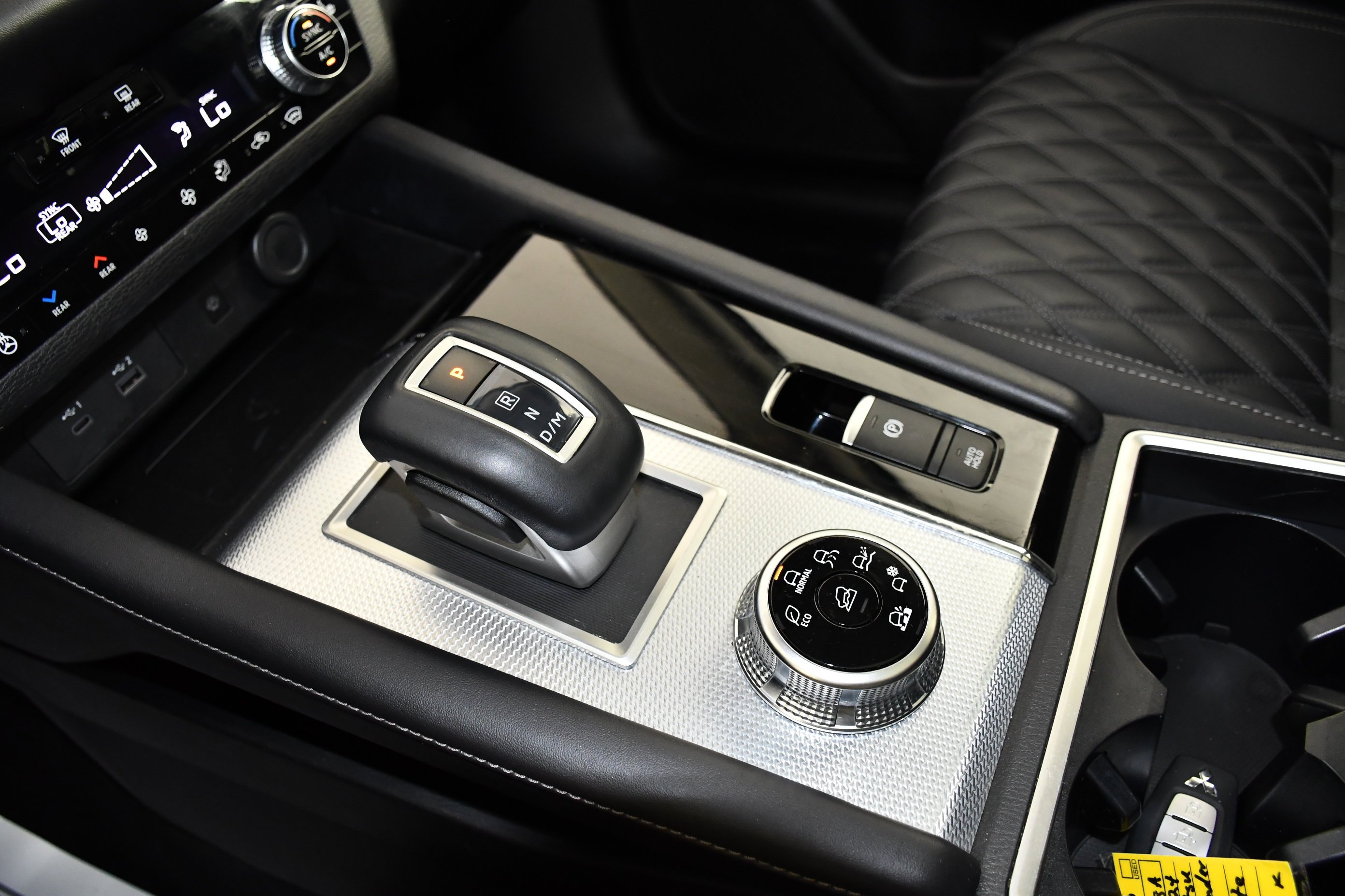 2024 Mitsubishi Outlander SEL - Photo 30
