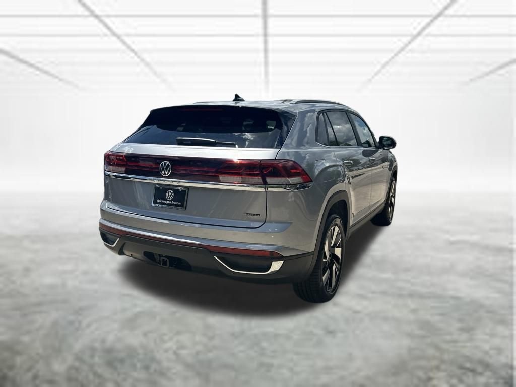 New 2026 Silver Volkswagen 2.0T SE w/Technology image 5