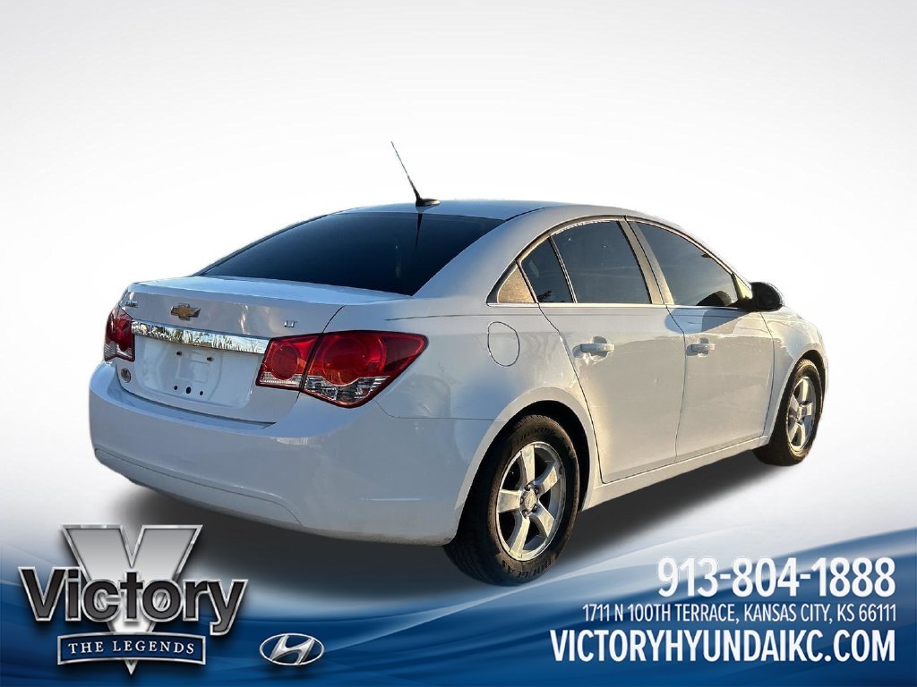 Used 2014 White Chevrolet 1LT image 5