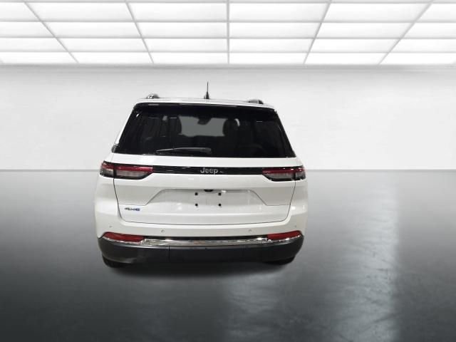 Used 2022 White Jeep 4xe image 5