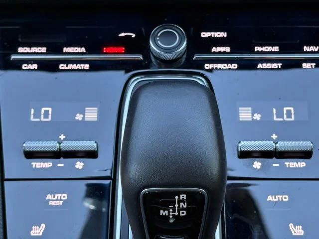 Used 2019 Black Porsche Base image 39