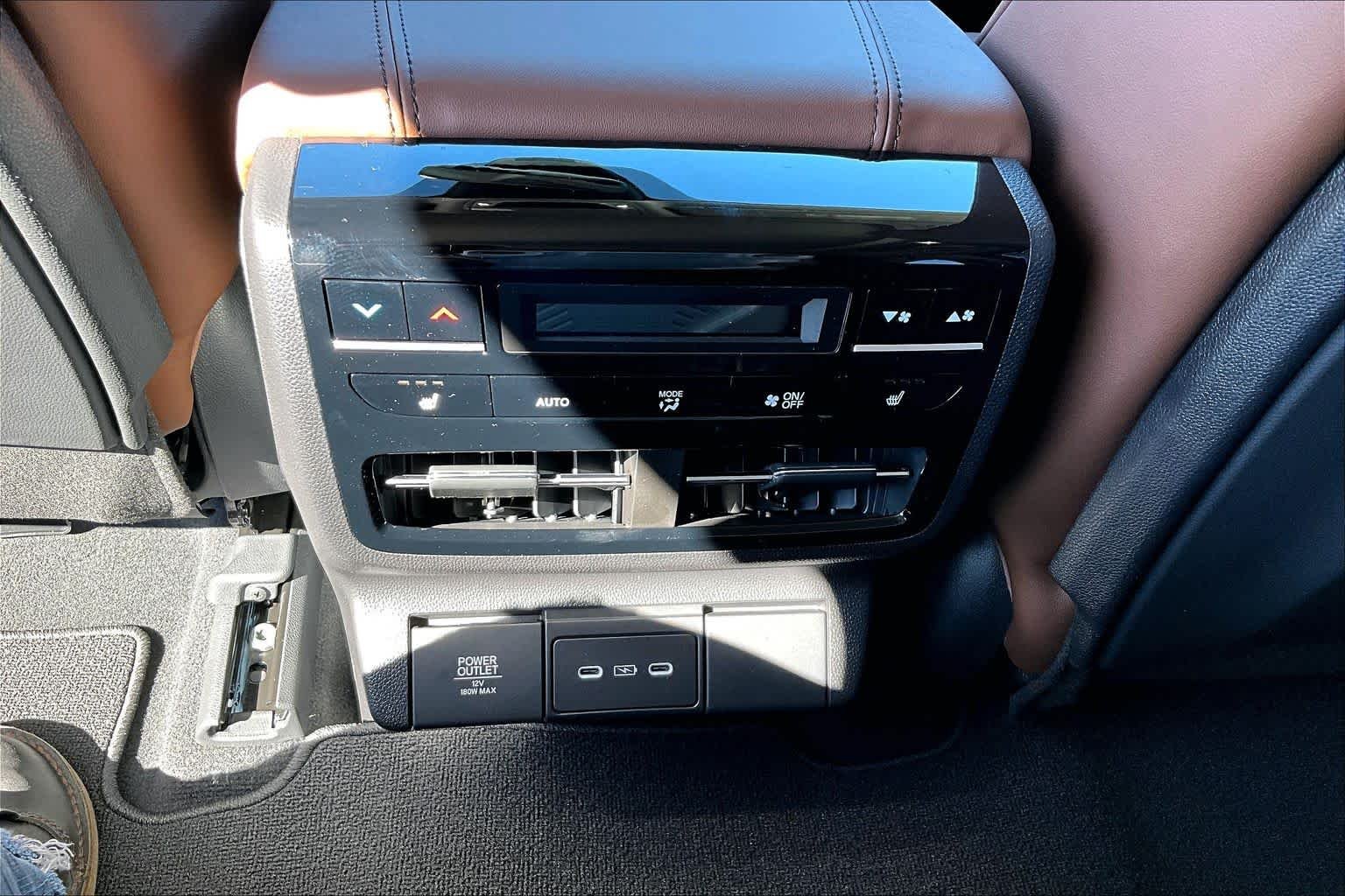 New 2026 Platinum White Pearl Acura w/Advance Package image 18