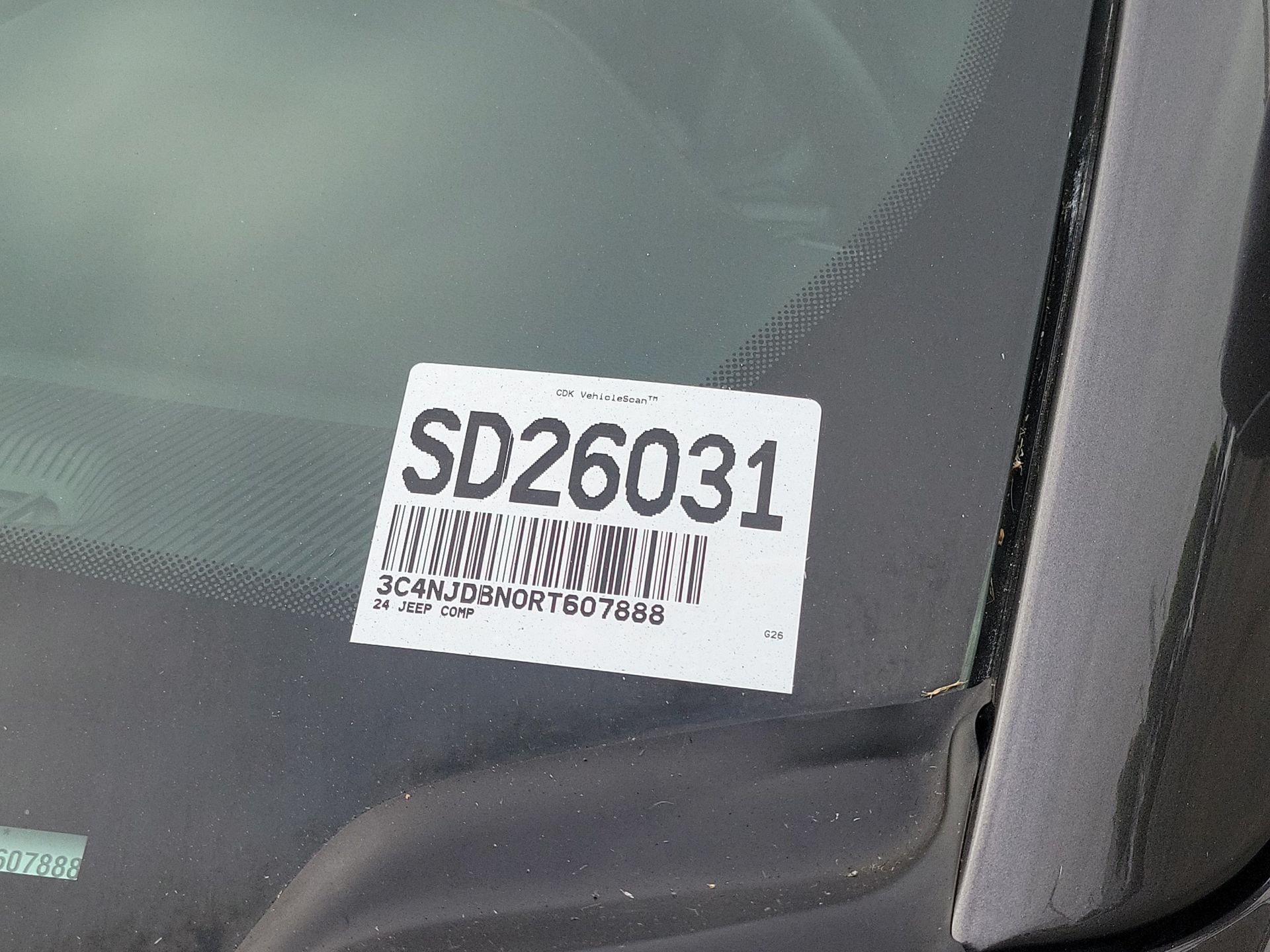 Certified Used 2024  Jeep Latitude image 7