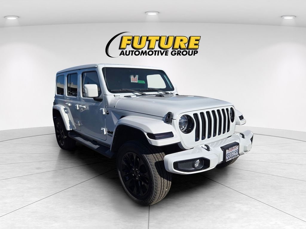 Used 2022 White Jeep  image 1