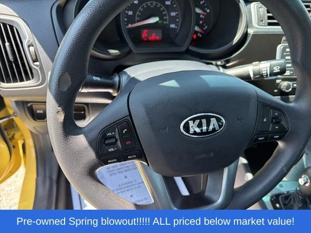 Used 2016 Yellow Kia LX image 33
