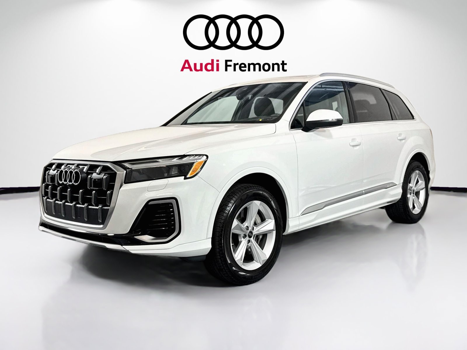 Used 2025 Carrara White Audi Premium image 1