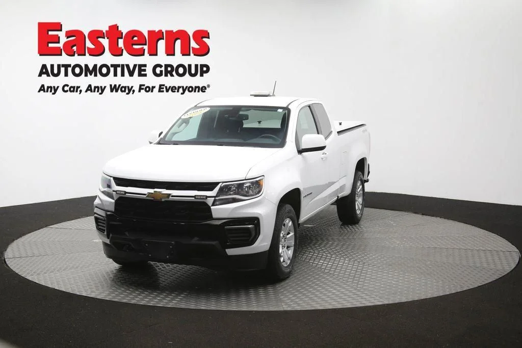 Used 2022 White Chevrolet LT image 57