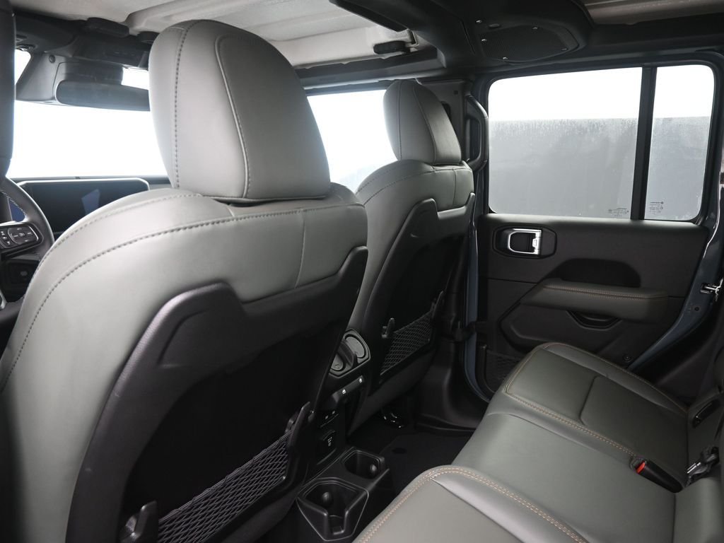 New 2026 Anvil Clearcoat Jeep Mojave image 23