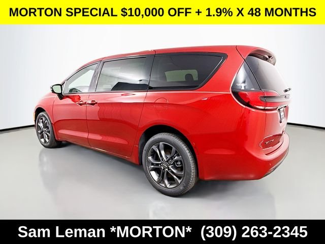 New 2026 Red Hot Pearl-Coat Exterior Paint Chrysler Select image 5