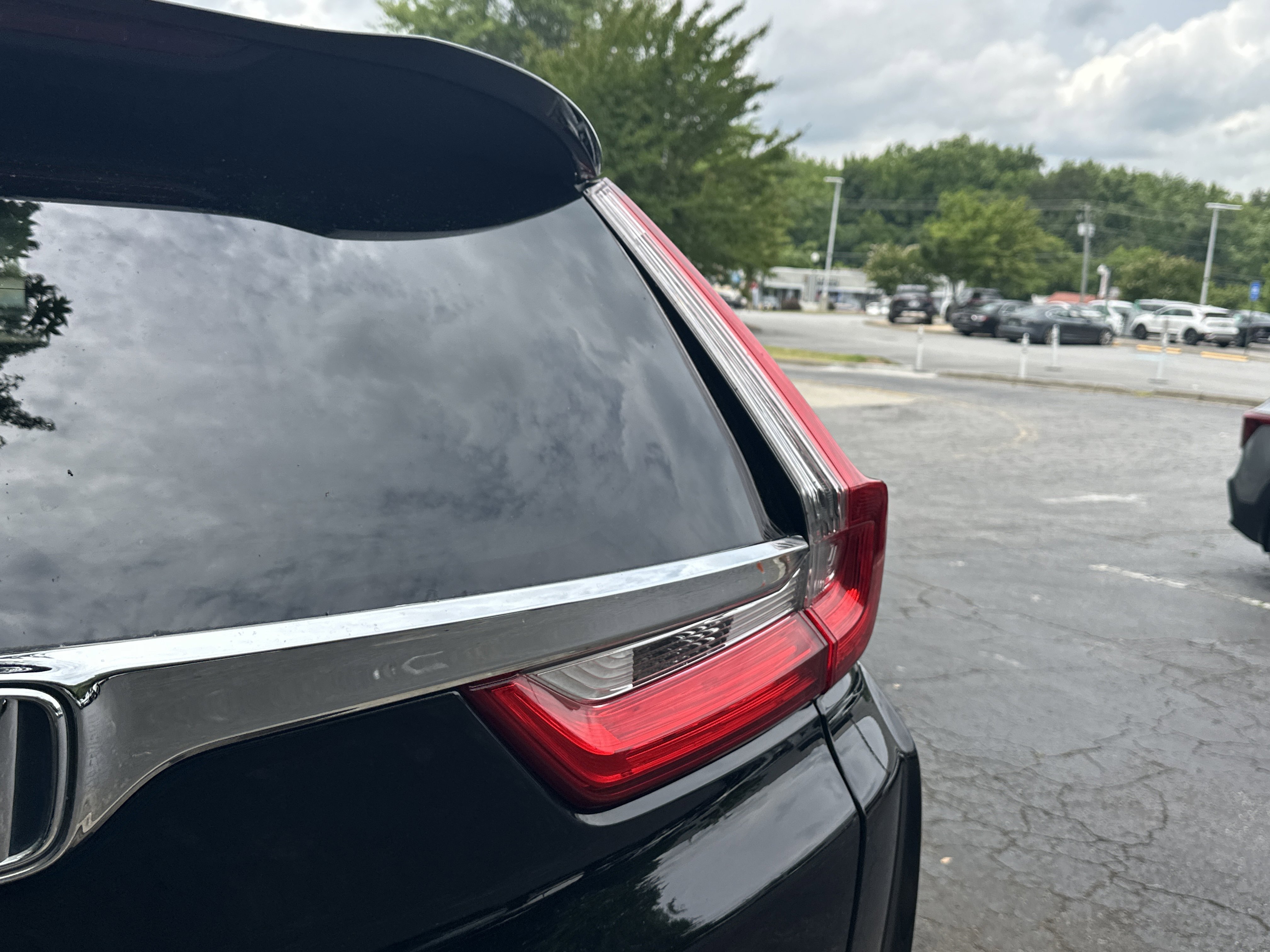 Used 2019 Crystal Black Pearl Honda EX-L image 22