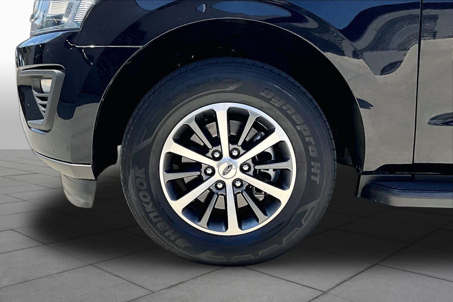 Used 2021 Agate Black Ford XLT image 10