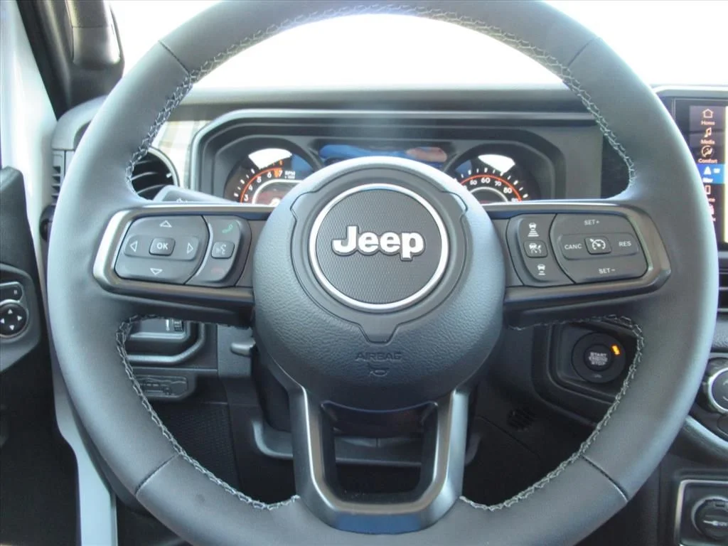 New 2026 Bright White Clear-Coat Exterior Paint Jeep 85th Anniversary Edition image 22