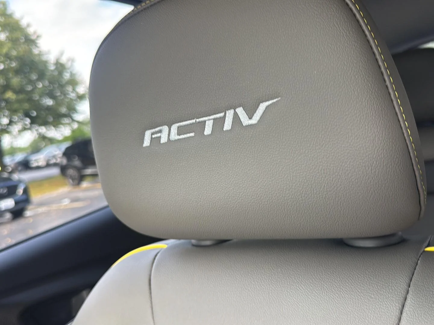 Used 2025 Mosaic Black Metallic Chevrolet ACTIV image 19