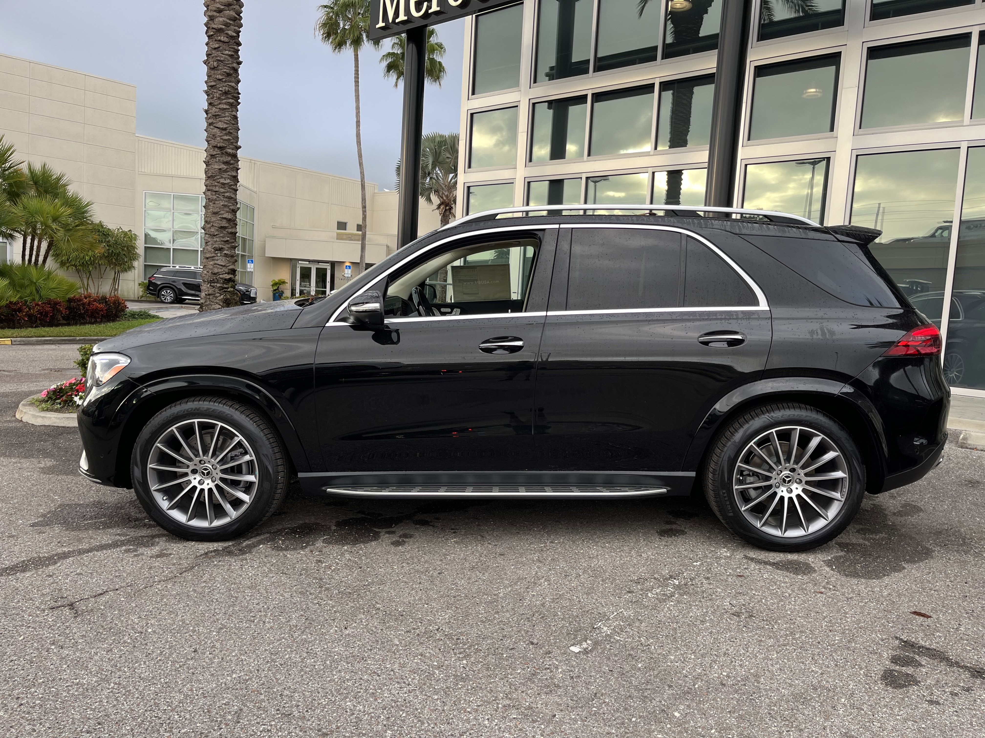 New 2026 OBSIDIAN BLACK Mercedes-Benz GLE 450 image 3