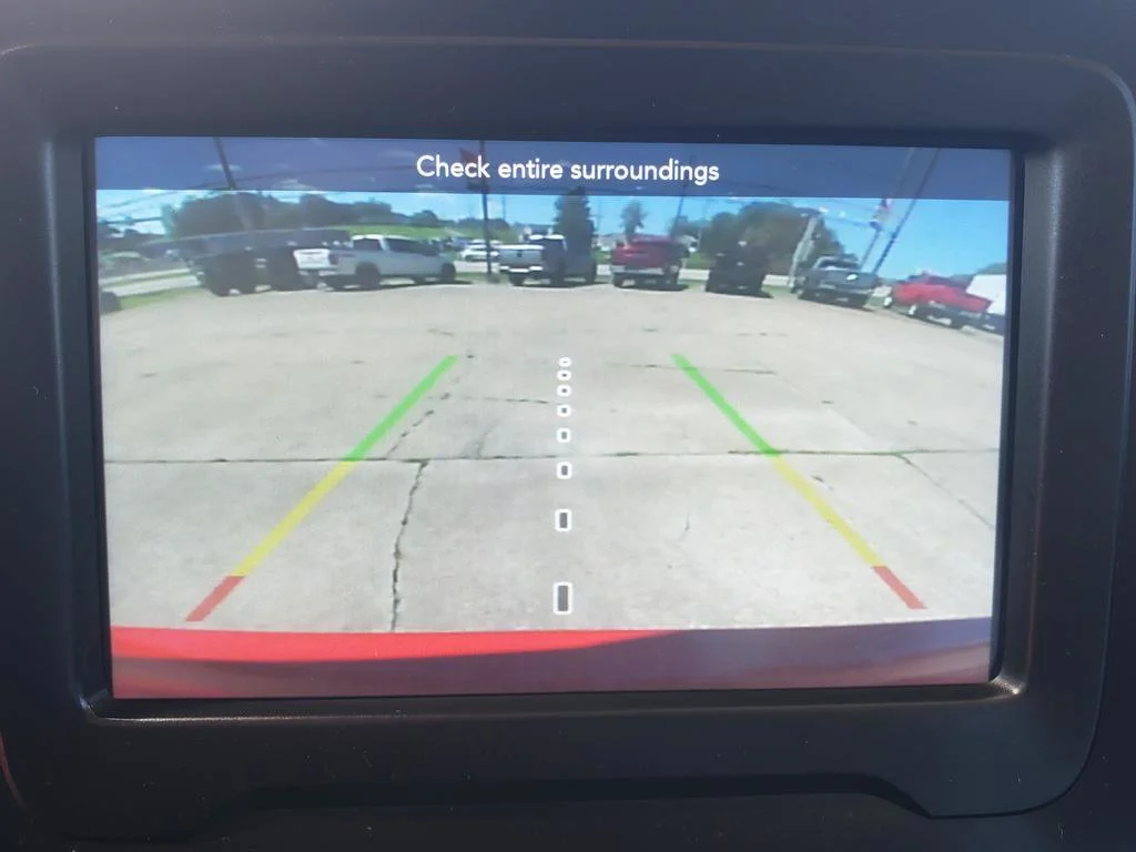 Used 2021 Colorado Red Clearcoat Jeep Latitude image 19