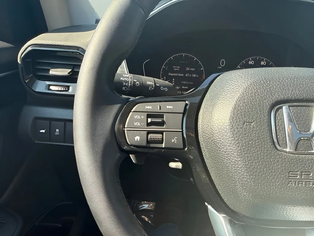 Used 2023  Honda Touring image 18