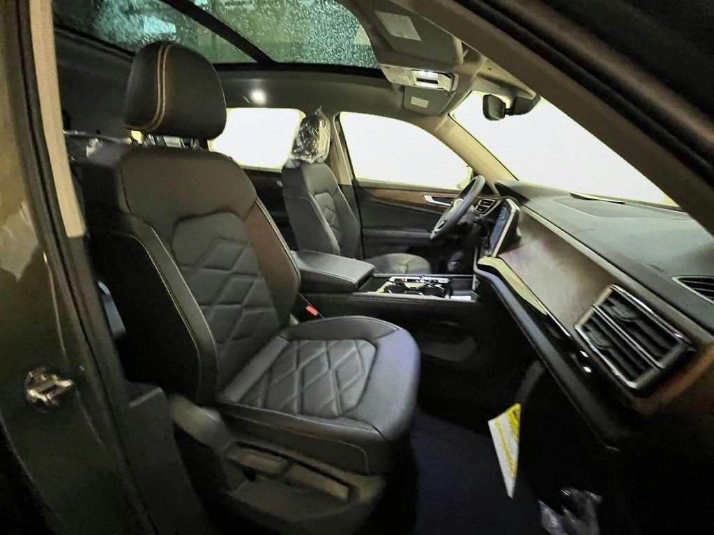 New 2026 Green Volkswagen SE w/Technology image 12