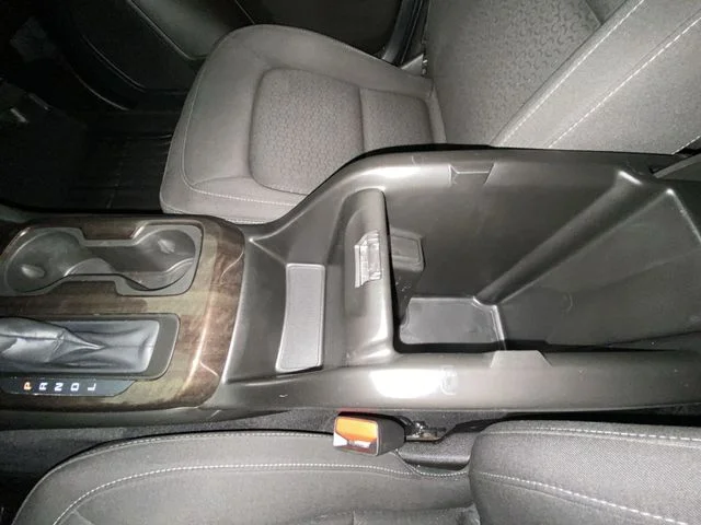 Used 2021 Beige GMC Elevation image 21