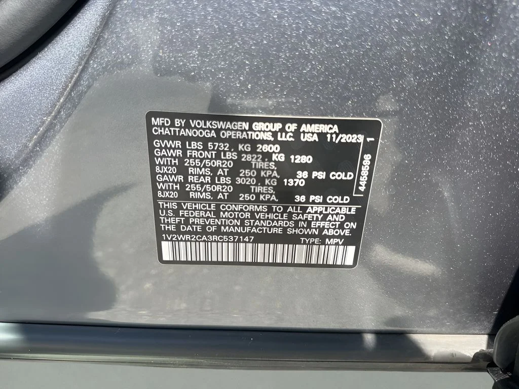 Used 2024 Gray Volkswagen 2.0T SE w/Technology image 33