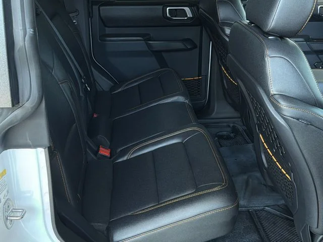 Used 2024 White Ford Badlands image 39