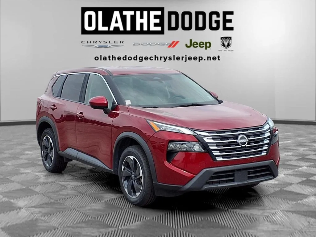 Used 2025 Red Nissan SV image 31