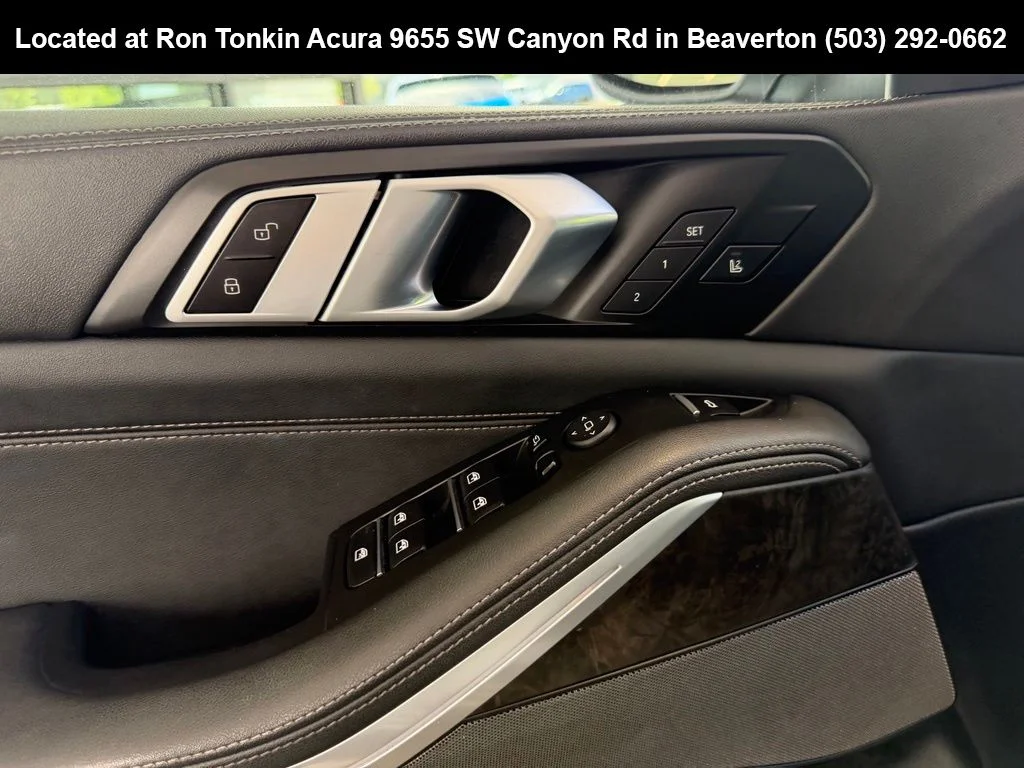 Used 2024 Alpine White BMW xDrive40i image 12