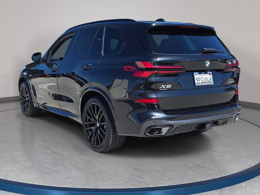 Used 2025 Black BMW sDrive40i image 8