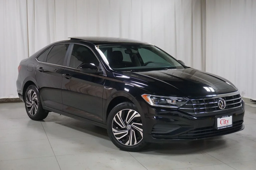 Certified Used 2020 Deep Black Pearl Volkswagen SEL image 5