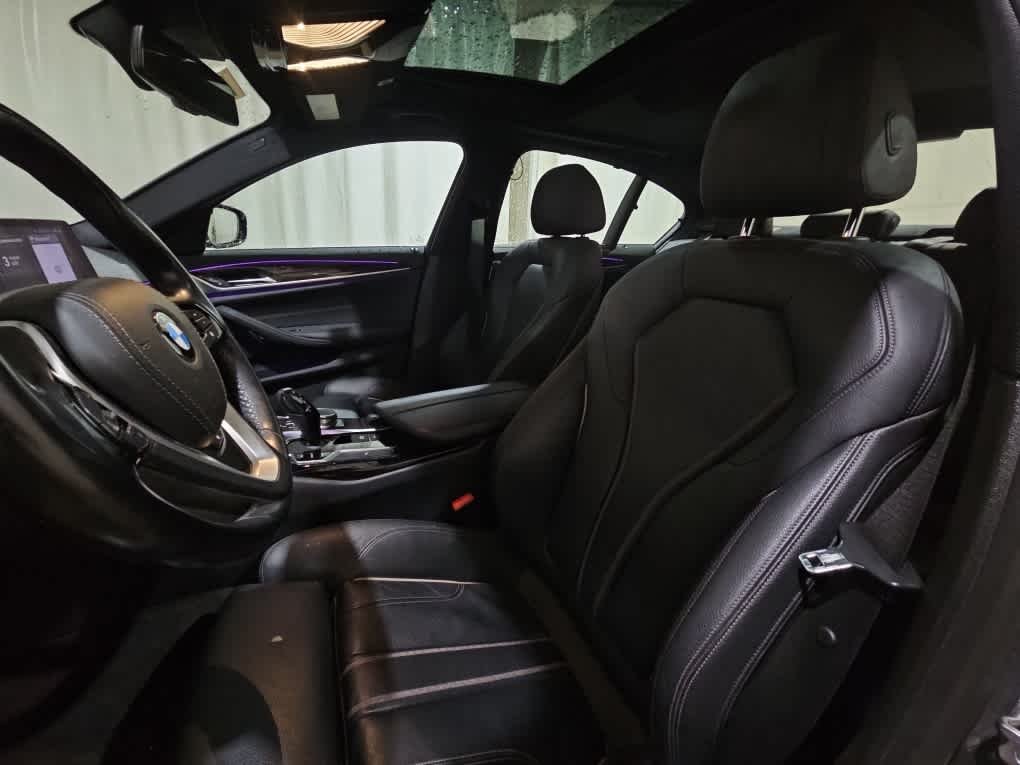 Used 2019 Bluestone Metallic BMW 540i xDrive image 8