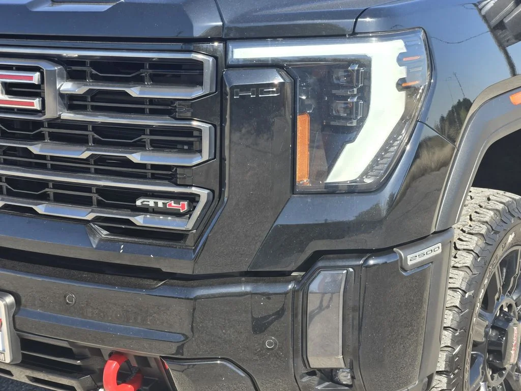 2024 GMC Sierra 2500HD AT4 - Photo 8