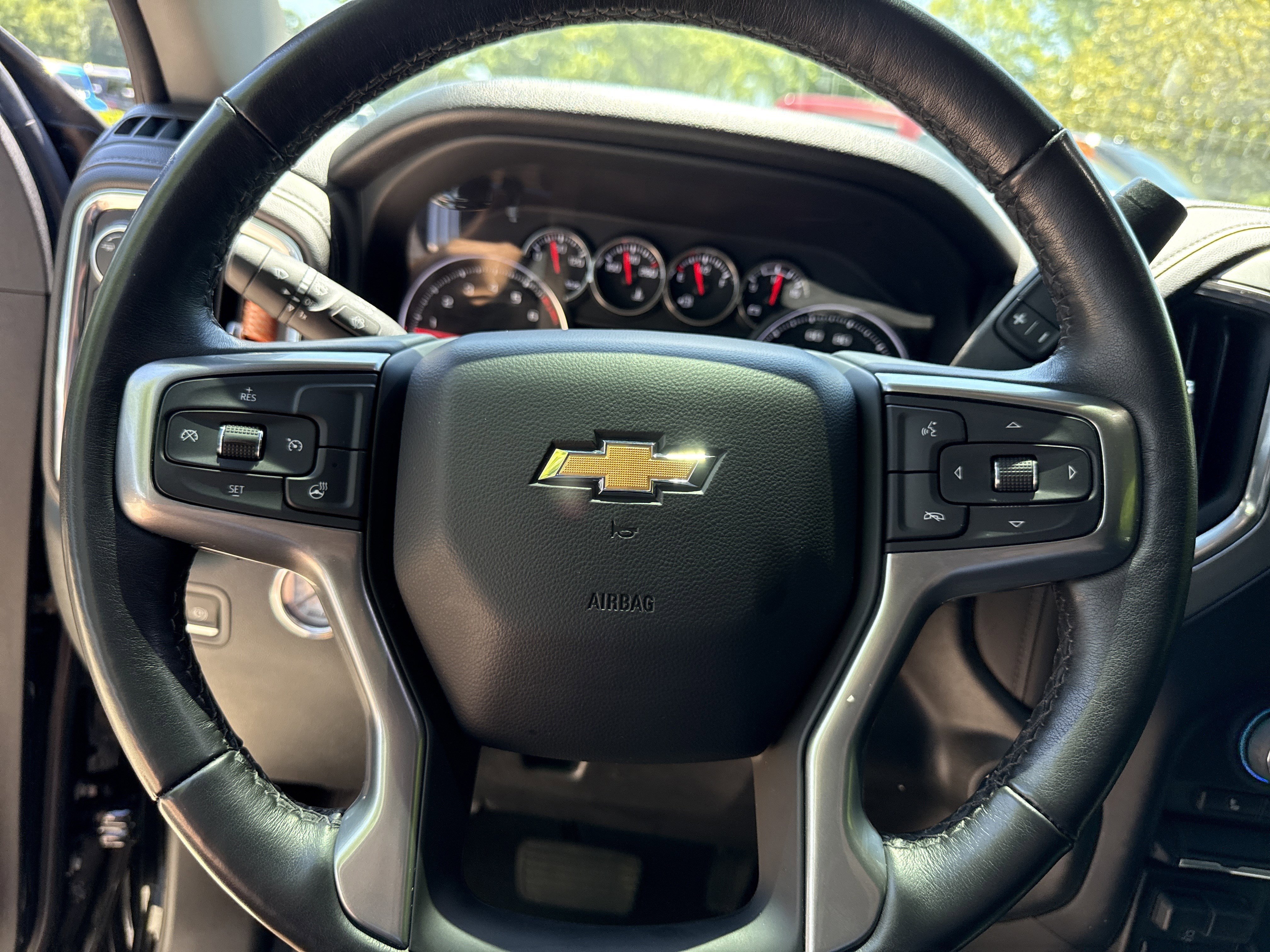 Used 2022 Black Chevrolet LT image 21