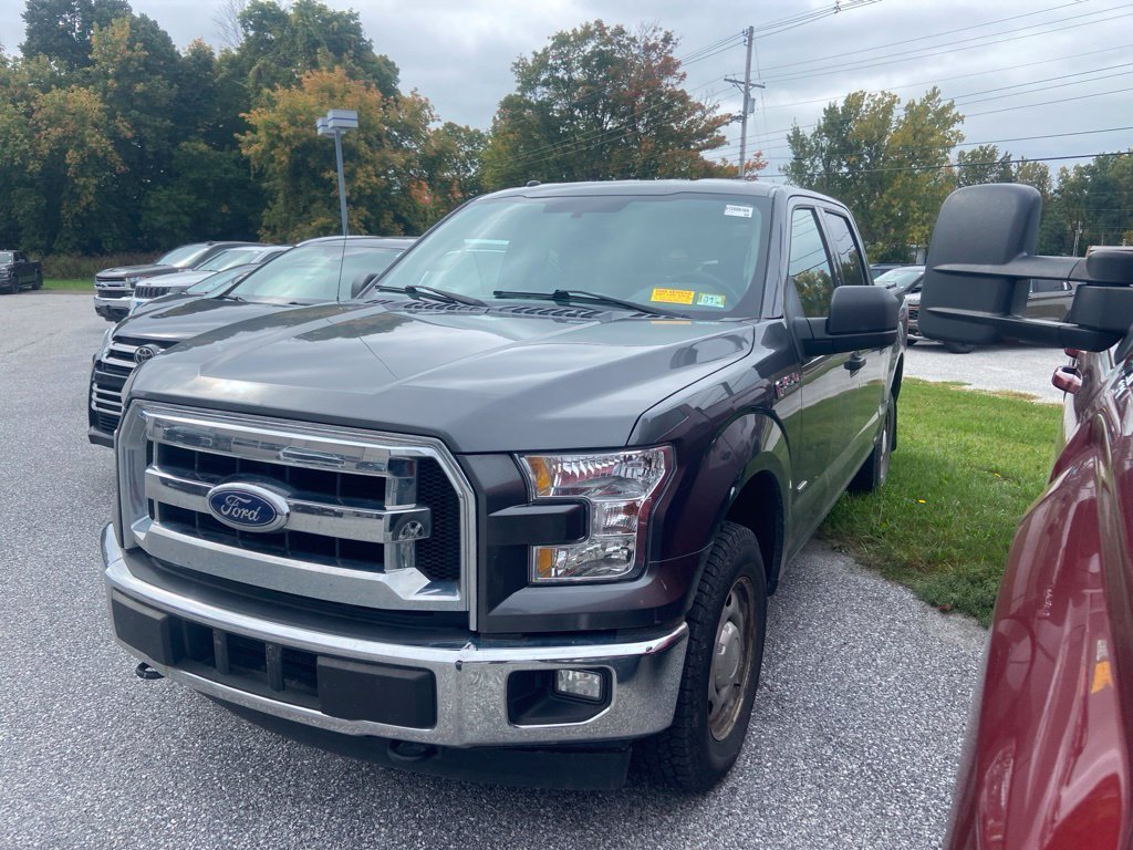 Used 2017 Magnetic Ford XLT image 3