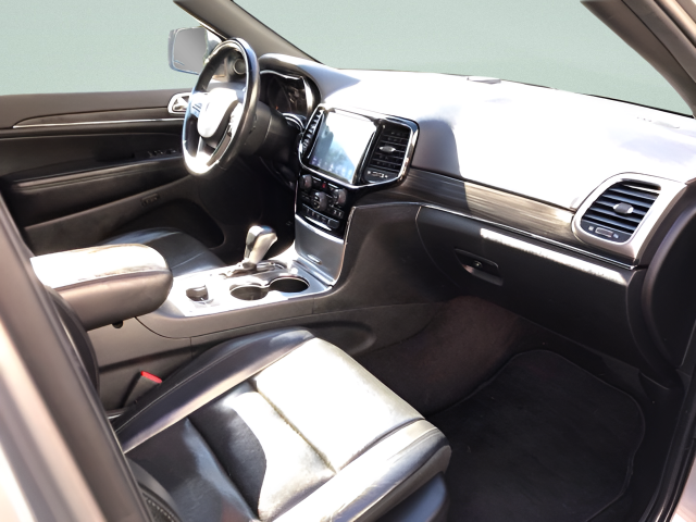 Used 2019 Silver Jeep Limited image 14