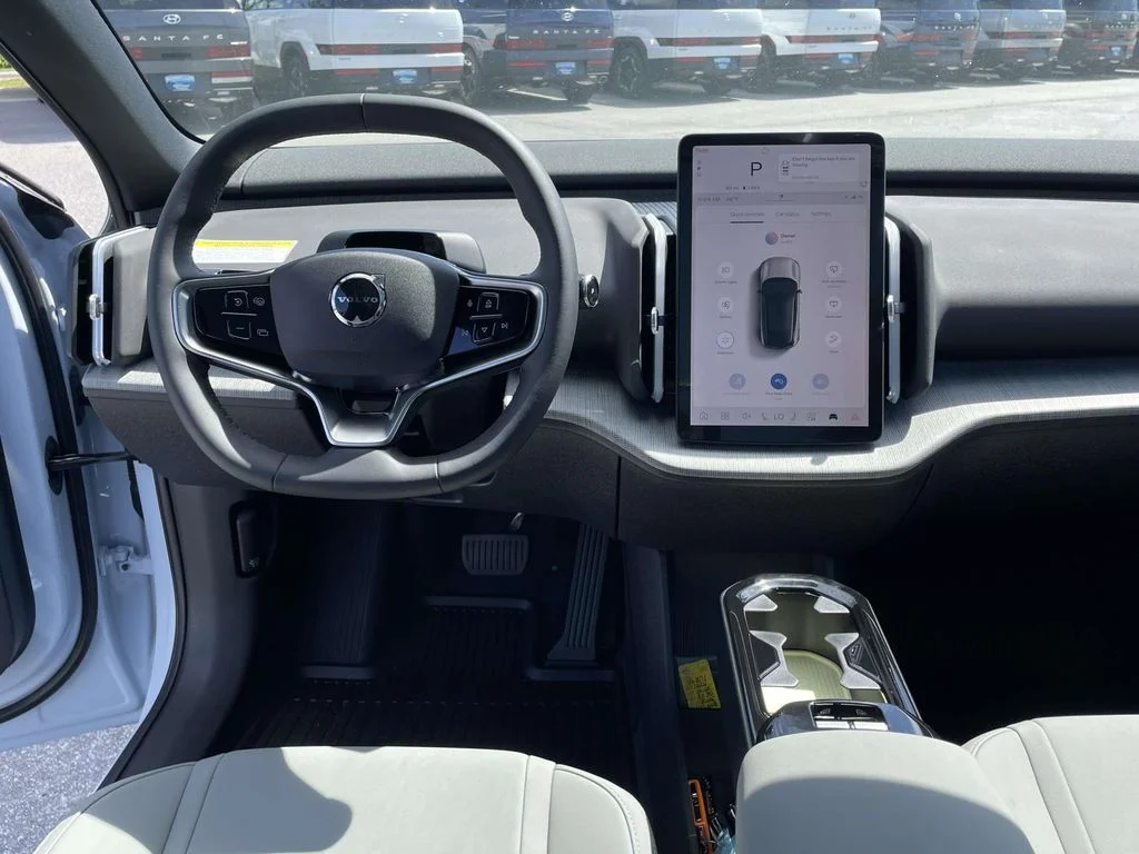 New 2026 Cloud Blue Volvo Ultra image 4