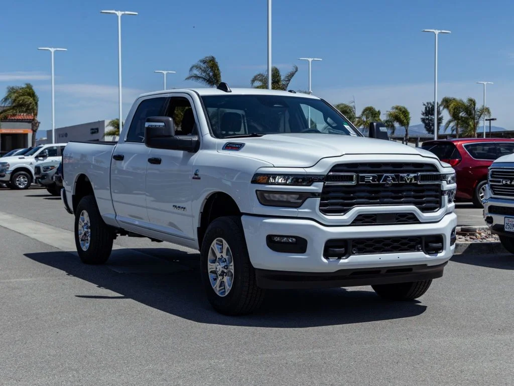New 2026 Bright White Clear-Coat Exterior Paint RAM Big Horn Sport Appearance image 2