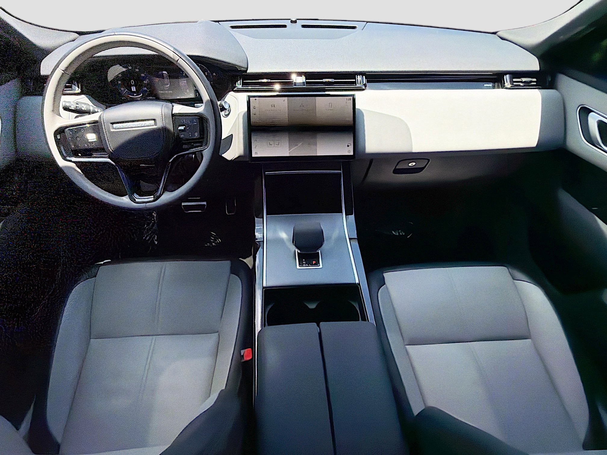 Certified Used 2024 Fuji White Land Rover Dynamic SE image 15