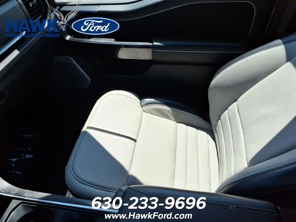 Used 2025 White Ford Platinum image 27