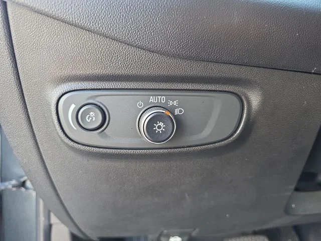 Used 2020 Gray Chevrolet LT image 26