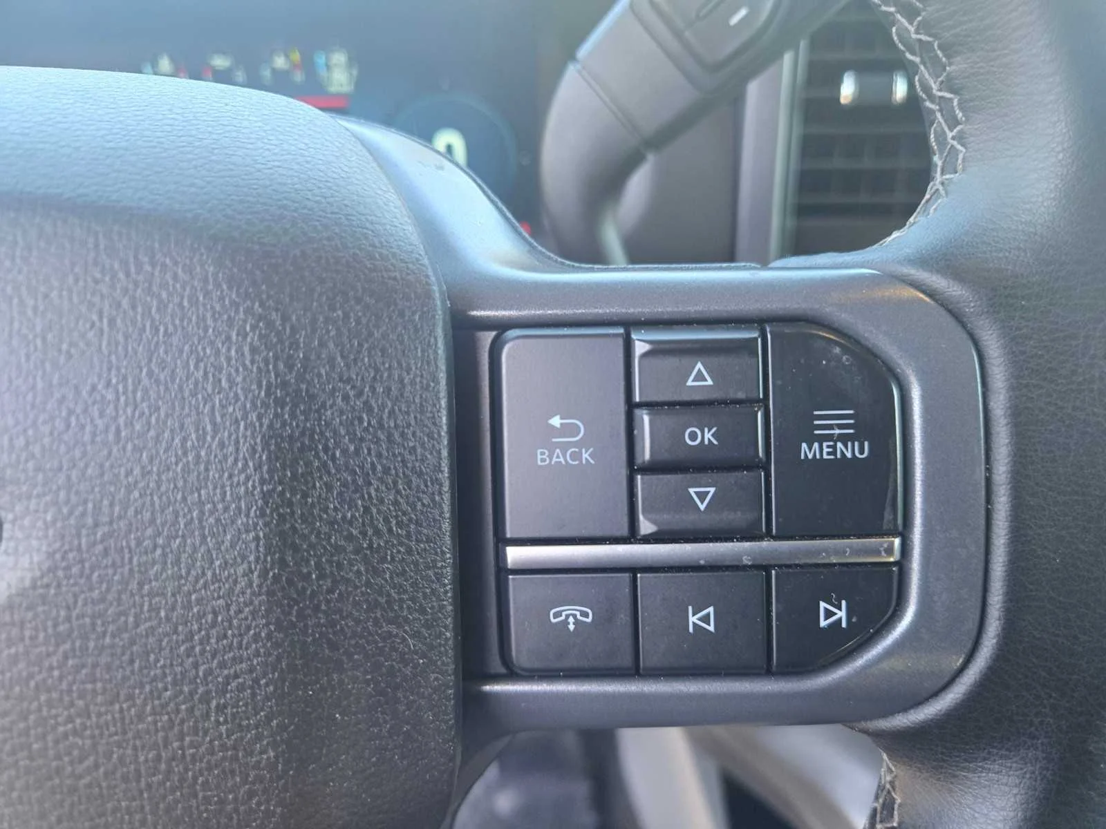 Used 2025  Ford XLT image 26