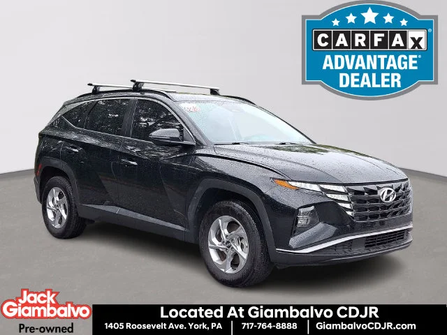 Used 2023 Black Hyundai SEL image 1