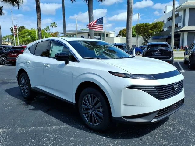 New 2026 Everest White Pearl TriCoat Nissan SL image 15