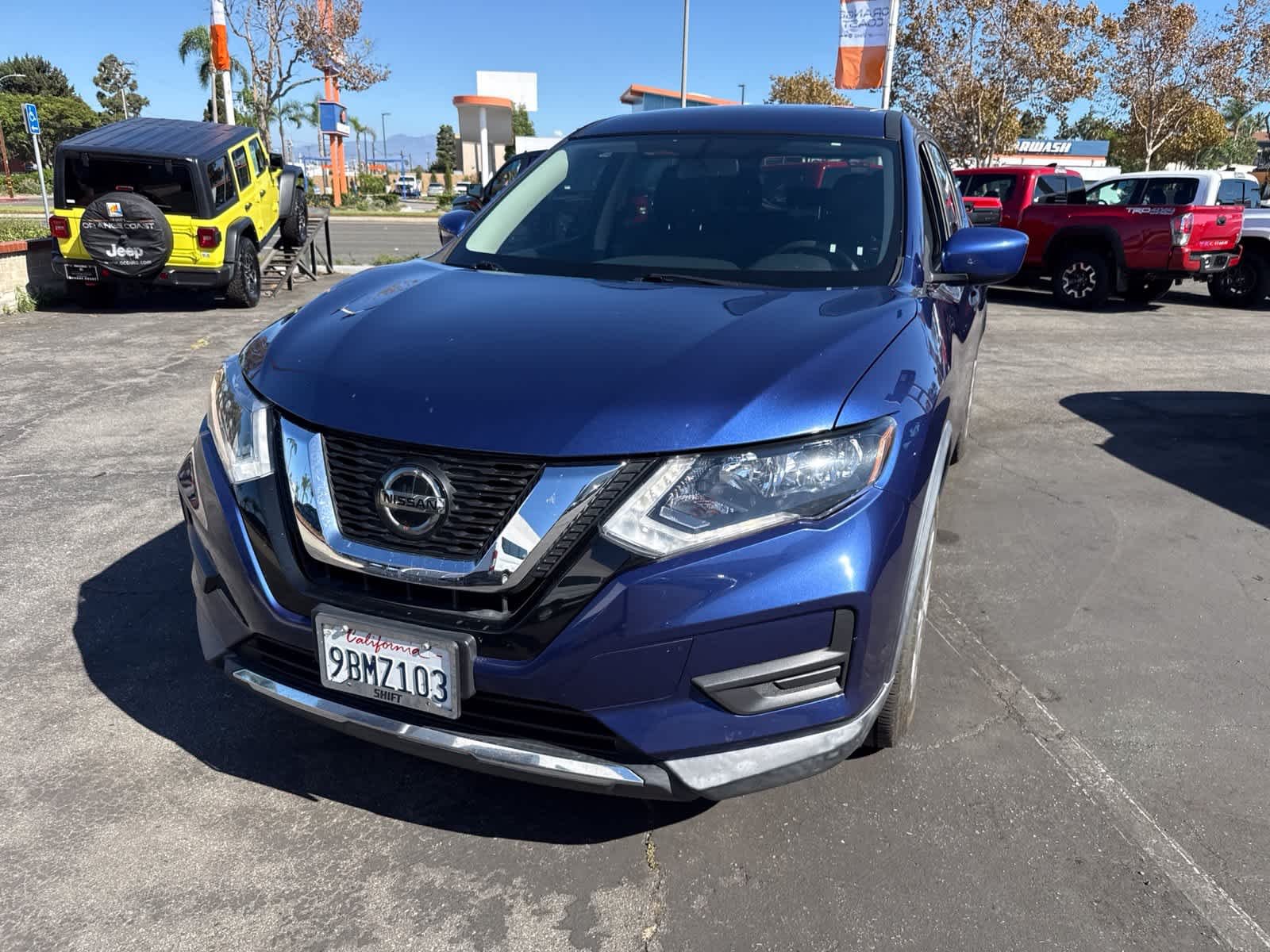 Used 2018 Nissan Rogue S with VIN KNMAT2MT8JP566914 for sale in Costa Mesa, CA
