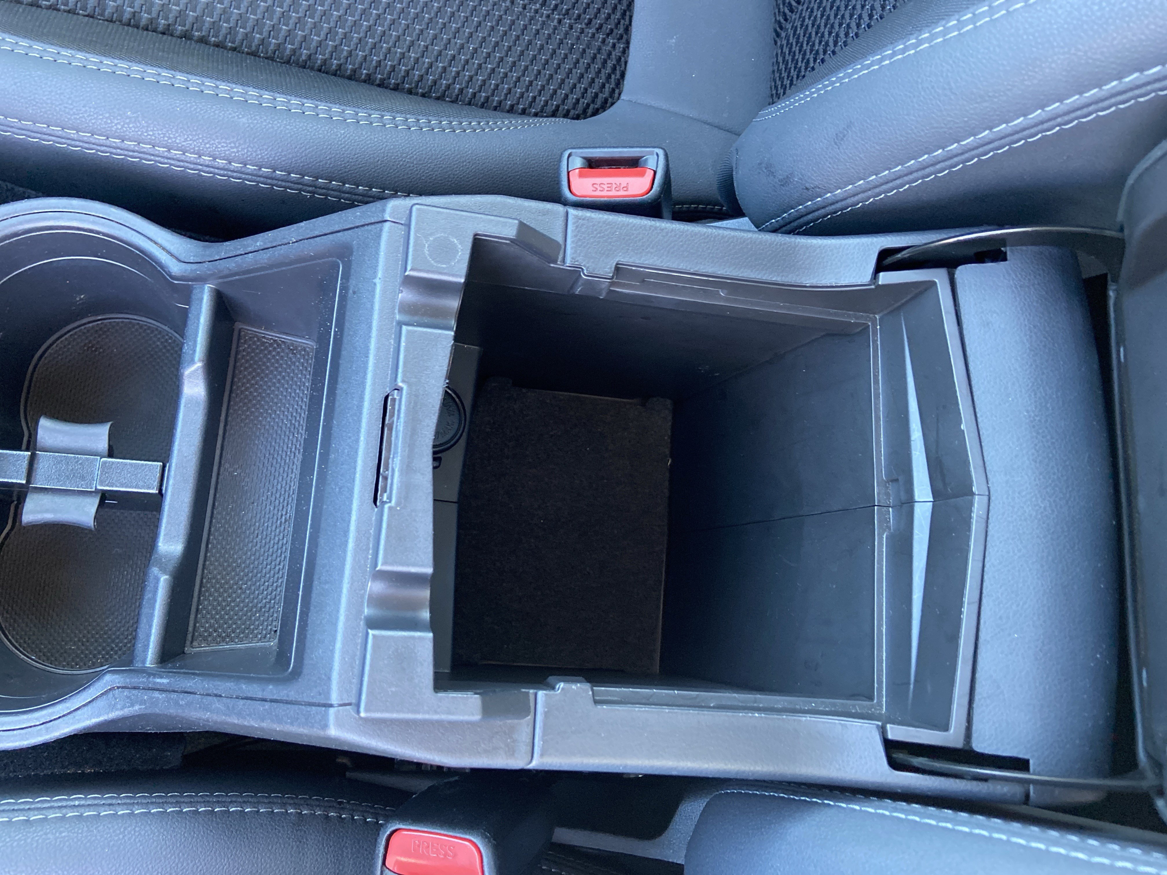 Used 2022 Magnetite Gray Metallic Subaru Premium image 40