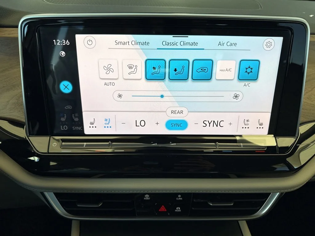 New 2026 White Volkswagen 2.0T SE image 23