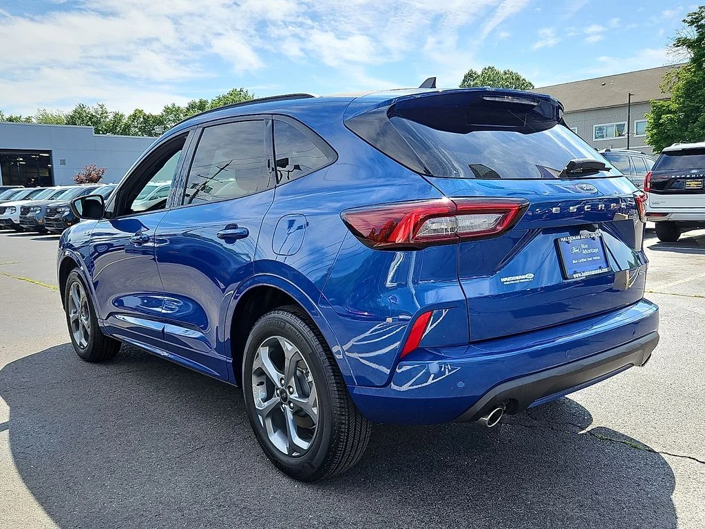 Used 2023 Blue Ford ST-Line image 4