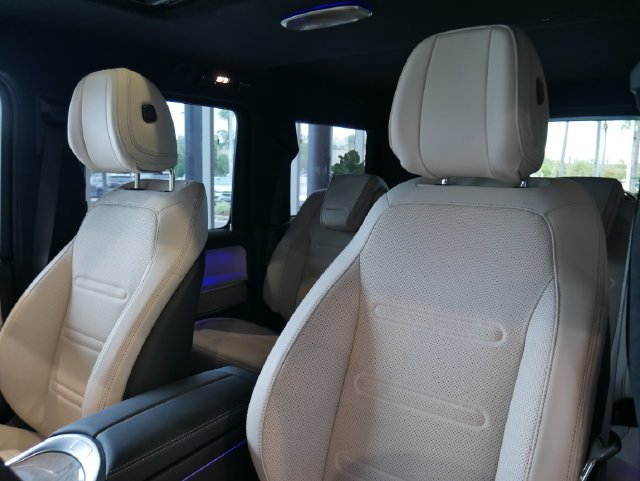 New 2027 Selenite Grey Mercedes-Benz G 580 image 43