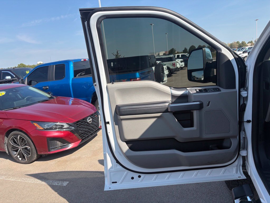 Used 2019 White Ford XLT image 13