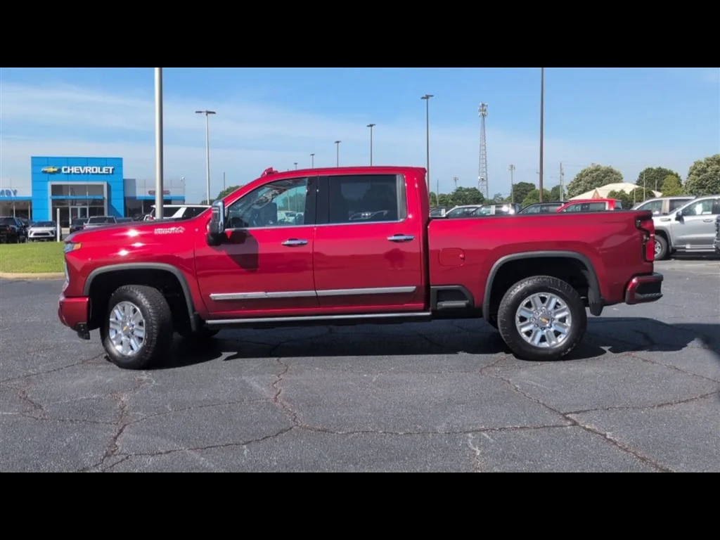 Used 2025 Radiant Red Tintcoat Chevrolet High Country image 5