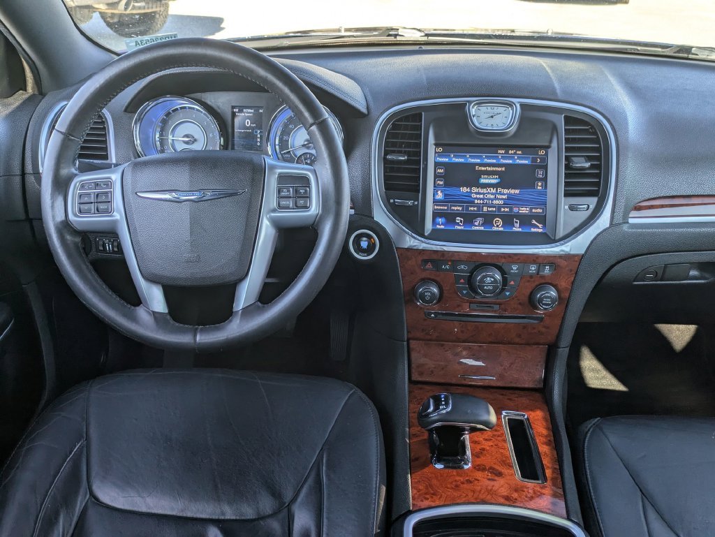 Used 2014 Blue Chrysler Base image 32